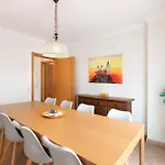 Essence Of Grey Villa *