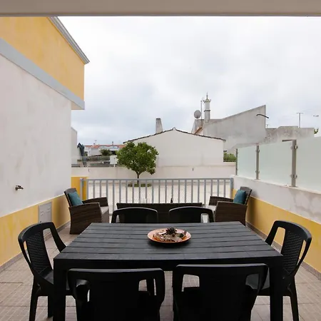 Essence Of Grey Vila