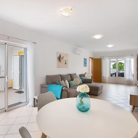 Essence Of Grey Villa *